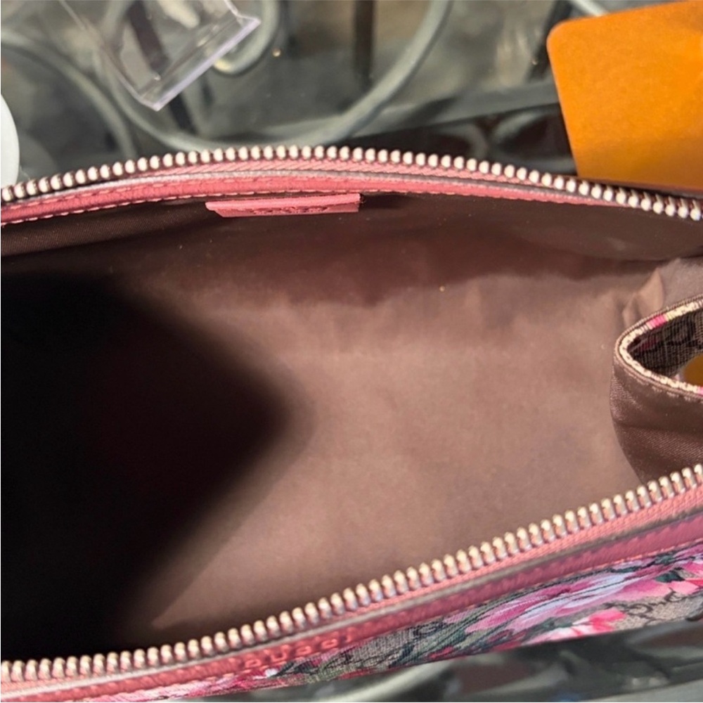 Gucci Pink and Tan Floral GG Canvas Make Up Bag - Picture 4 of 8